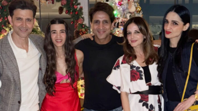 Hrithik Roshan Celebrates Christmas With Ex-Wife Sussanne Khan and Girlfriend Saba Azad Hrithik Roshan Celebrates Christmas With Ex-Wife Sussanne Khan and Girlfriend Saba Azad