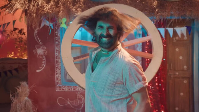 Akshay Kumar Turns Bhojpuri Superstar in Welcome To The Jungle and the Internet Is Loving It Akshay Kumar Turns Bhojpuri Superstar in Welcome To The Jungle and the Internet Is Loving It