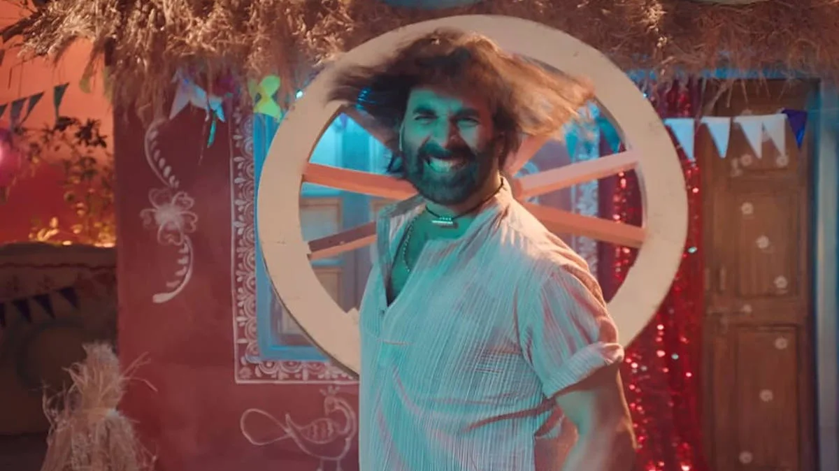 Akshay Kumar Turns Bhojpuri Superstar in Welcome To The Jungle and the Internet Is Loving It