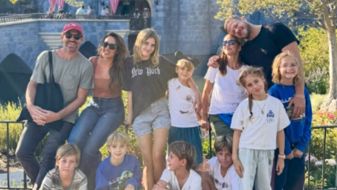 Minka Kelly Gives Rare Glimpse of Life With Dan Reynolds and His Children at Disneyland Minka Kelly Gives Rare Glimpse of Life With Dan Reynolds and His Children at Disneyland