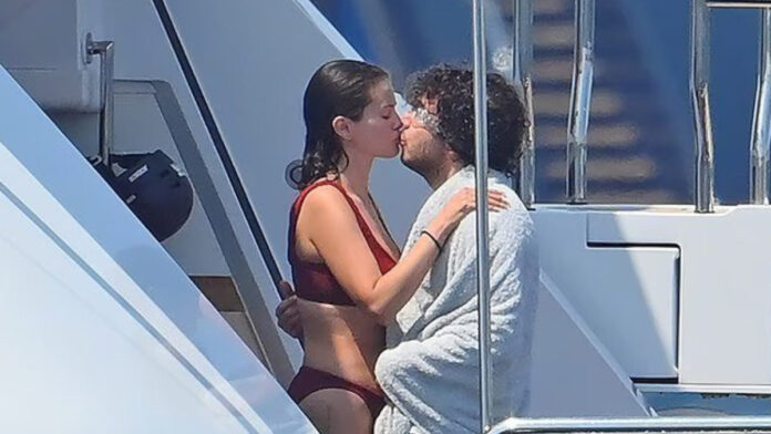 Selena Gomez And Benny Blanco Pack On The PDA With Sweet Kisses In French Riviera Selena Gomez And Benny Blanco Pack On The PDA With Sweet Kisses In French Riviera