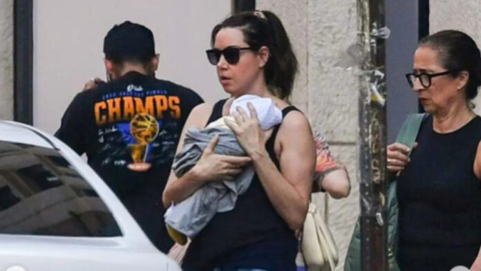 Aubrey Plaza And Christopher Abbott Welcome Their First Baby, Reports Reveal Daughter’s Arrival Aubrey Plaza And Christopher Abbott Welcome Their First Baby, Reports Reveal Daughter’s Arrival